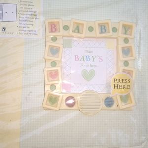 Recordable baby photo album